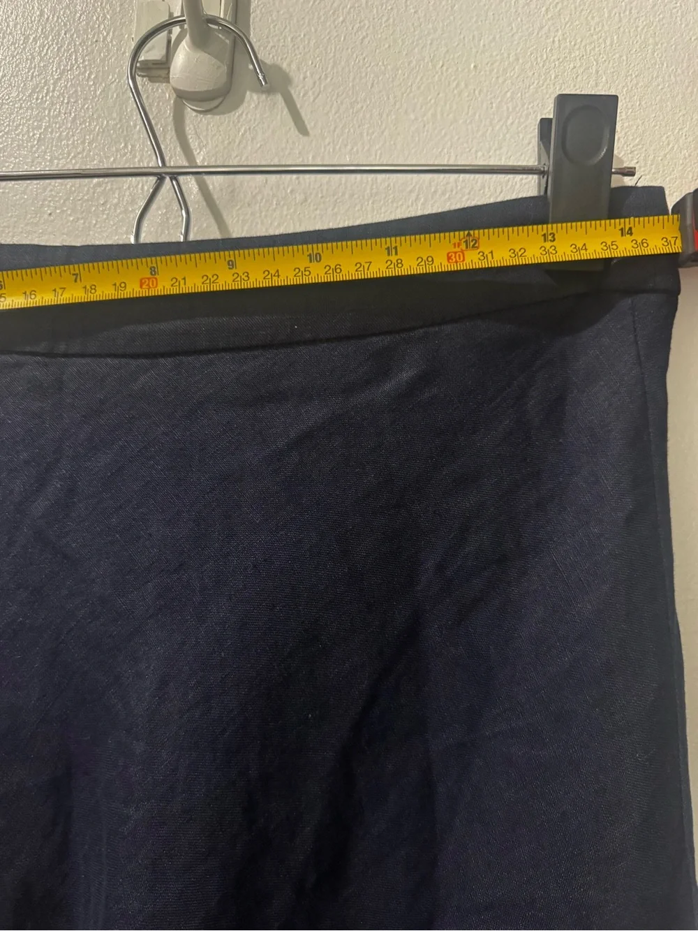 Boden Linen Skirt in Navy Blue size 8